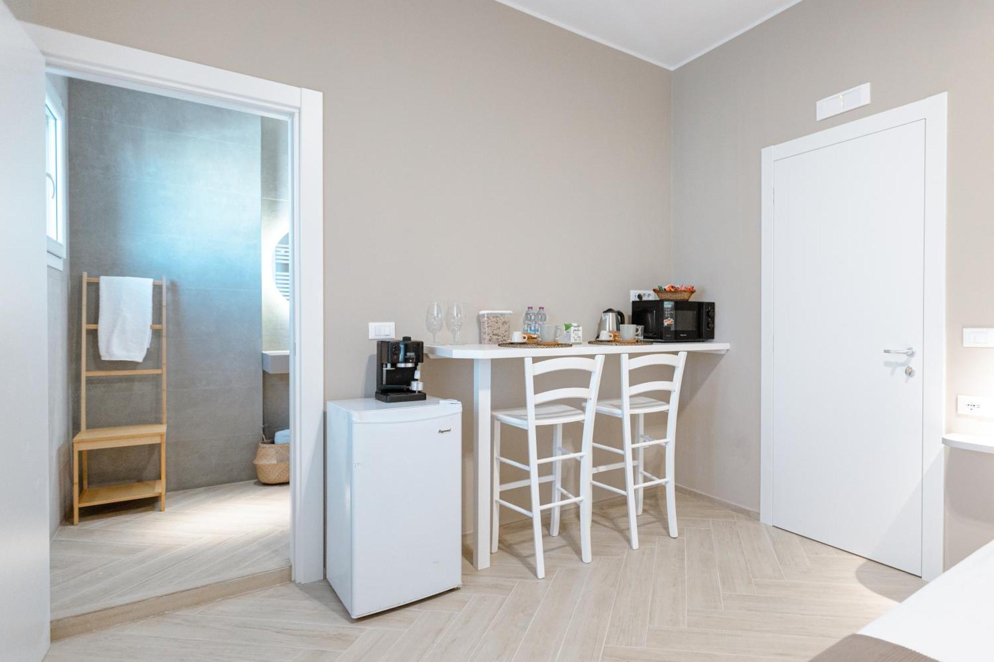 Pds Rooms Brindisi Exteriör bild